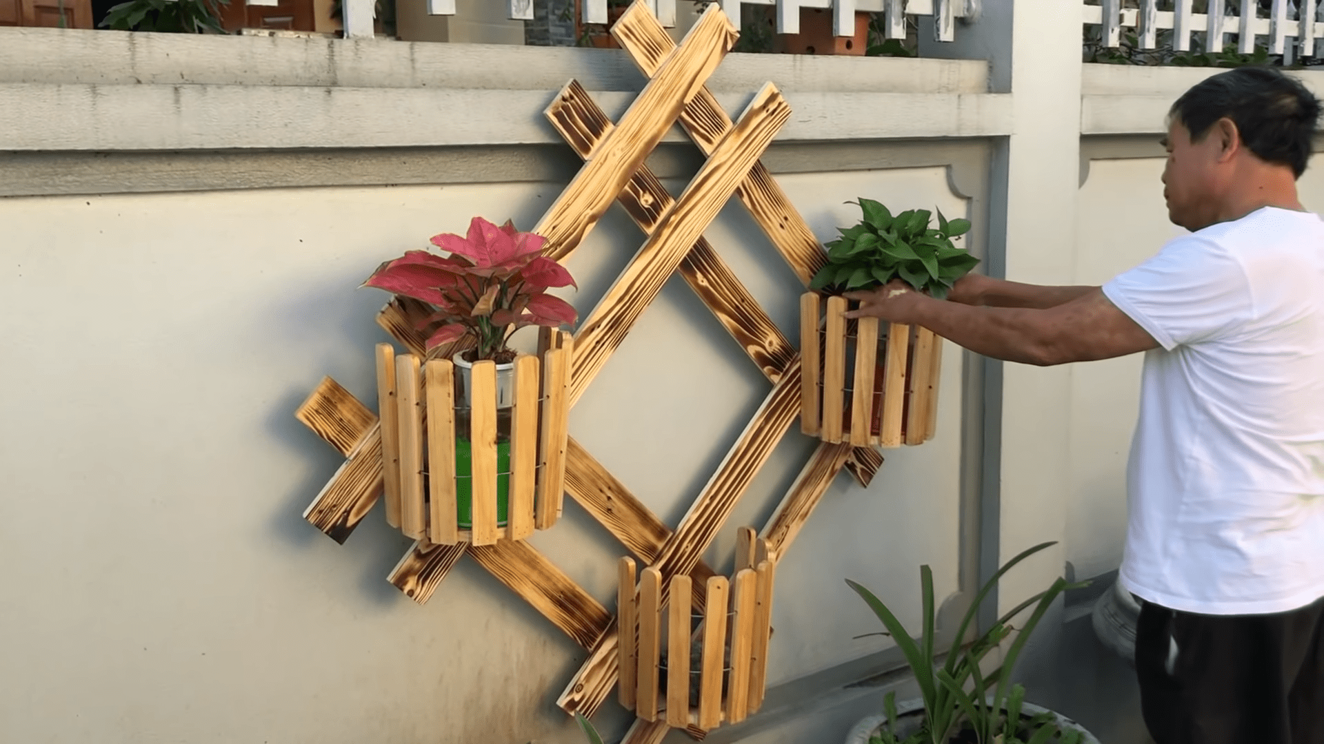 Woodworking Project From Pallet Wood How To Make A Great Wall Mounted Flower Shelf DIY 14 17 screenshot 1
